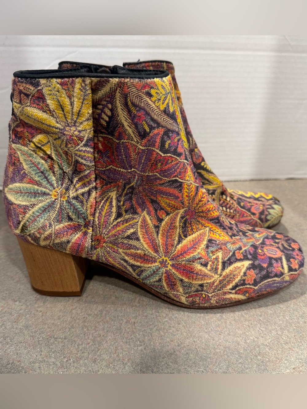 Hudson London x Liberty London Apisi Velvet Floral Multicolor Ankle Boots